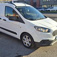 Ford Transit Courier - Benzina