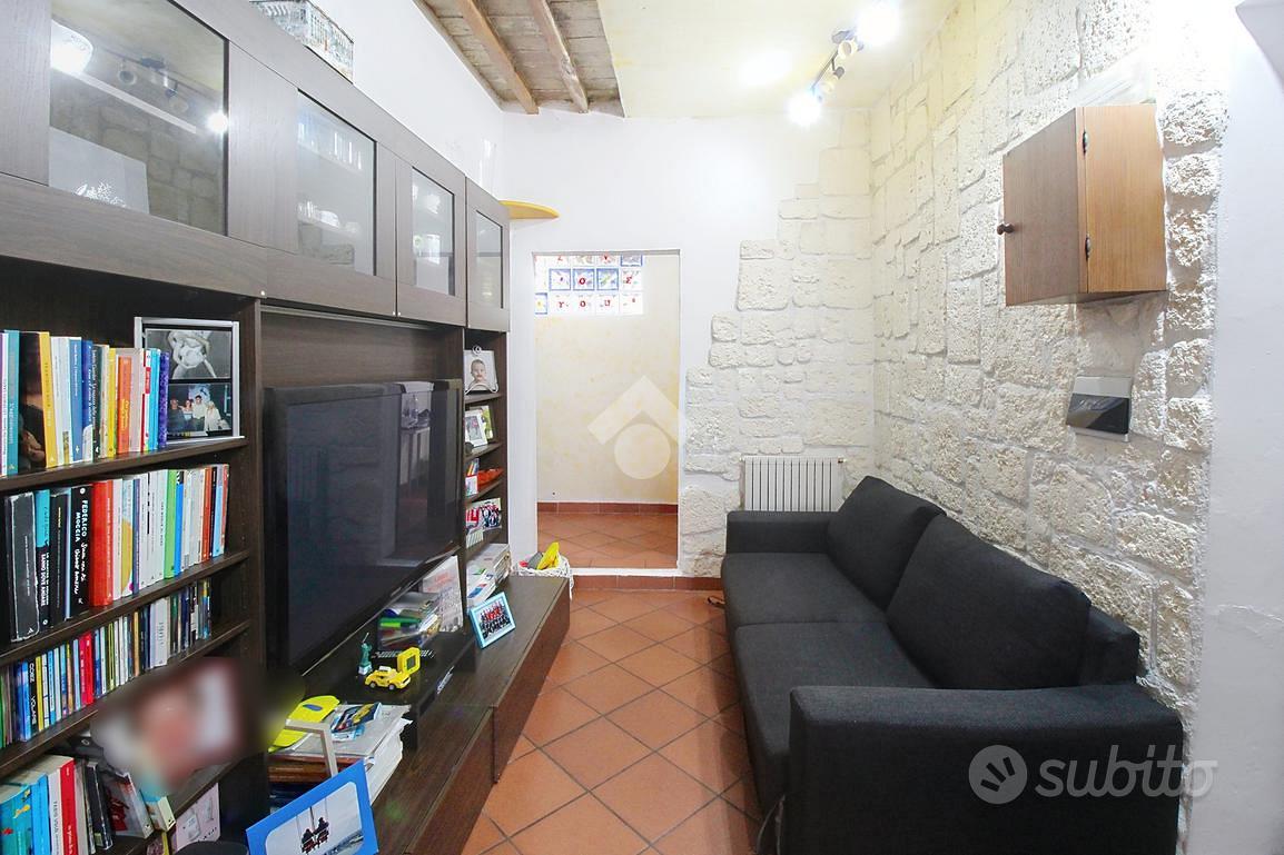3 LOCALI A LIVORNO - Vista 3