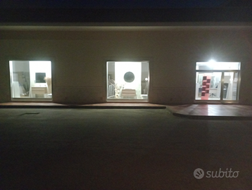 Capannone ,locale commerciale