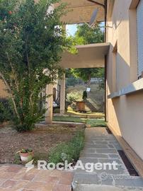 SOLIGNANO (PR) - TRILOCALE MANSARDATO 2