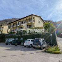 MONOLOCALE AL PIANO TERRA CON GIARDINO