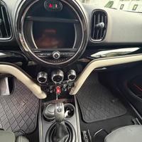 Mini Cooper Countryman 2.0 SD Hype Automatica