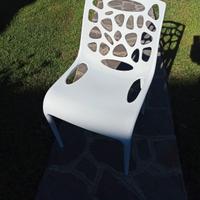 Sedie bianche in propilene 