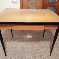tavolo vintage da cucina con cassetto, allungabile