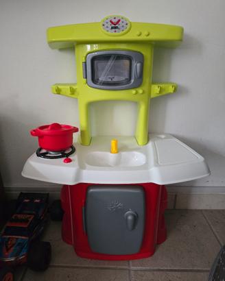 Mini cucina per bimbi 2/3 anni.