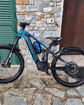 Bicicletta MTB elettrica e-bike