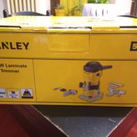 Fresatrice/Router verticale per legno STANLEY 550W
