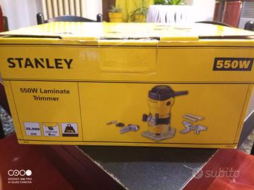Fresatrice/Router verticale per legno STANLEY 550W