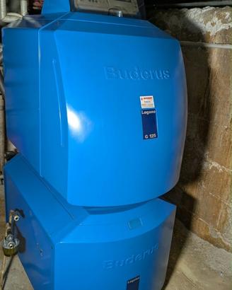 Caldaia a gasolio Logano G125 con bruciatore
