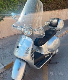 Vespa piaggio 250