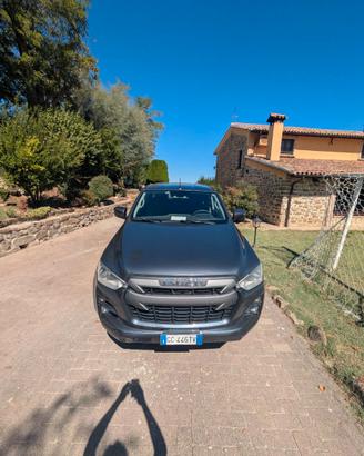 pick-up Izuzu D-MAX 