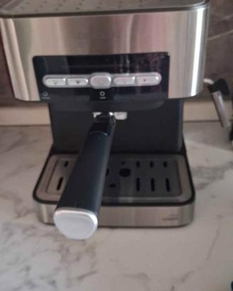 Macchina x caffè  con caffè macinato