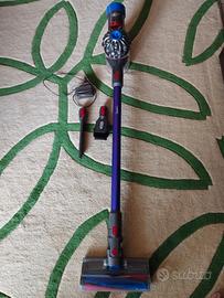 Dyson V8 Cordless + Accessori Originali