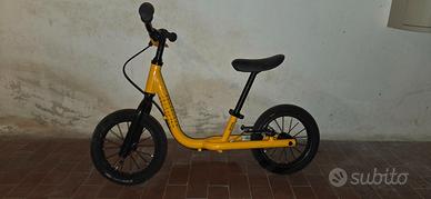 Bici senza pedali Decathlon Btwin Runride gialla