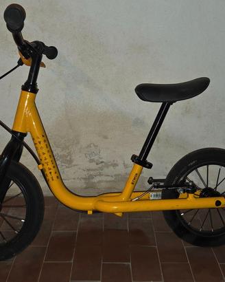 Bici senza pedali Decathlon Btwin Runride gialla