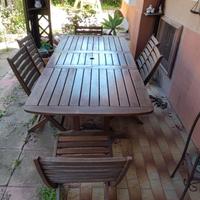 tavolo+ sedie+barbecue+congelatore a cassetti 