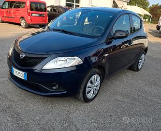 Lancia Ypsilon 1.2 69 CV 5 porte GPL Ecochic Plati