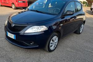 Lancia Ypsilon 1.2 69 CV 5 porte GPL Ecochic Plati
