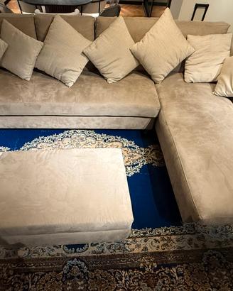Divano con chaise loungue