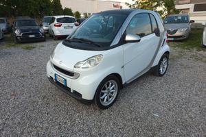 Smart ForTwo 1000 52 kW MHD coupé passion
