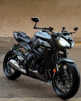Street Triple 765R