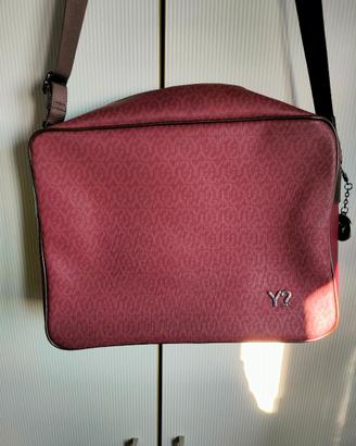 Borsa YNOT Milano tracolla messenger borgogna