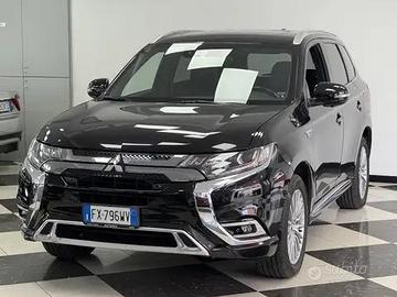Mitsubishi Outlander 2.4 MIVEC 4WD PHEV Instyle SD