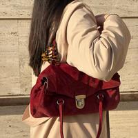 Borsa Prada color ciliegia in pelle scamosciata