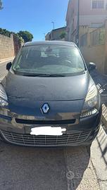 Renault Mégane Scénic 1.6 dCi 2012