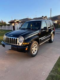 Jeep Cherokee 2.8 2007 165cv