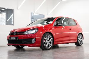 Volkswagen Golf GTI 35 EDITION
