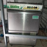 lavastoviglie freezer e tavoli in acciaio