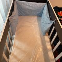 Lettino per bambini con funzione dondolo