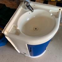 Mobile lavandino lavabo camper