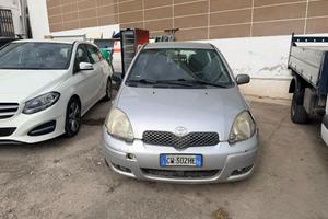 TOYOTA Yaris 1.0i 16V cat 3 porte