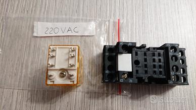 relè estraibile con zoccolo x barra din