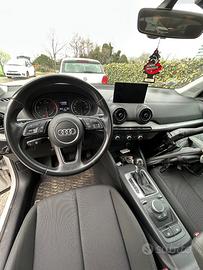 Audi Q2 s tronic business