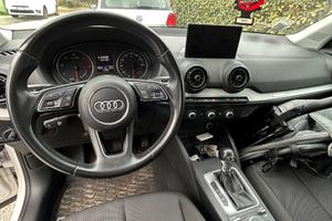 Audi Q2 s tronic business
