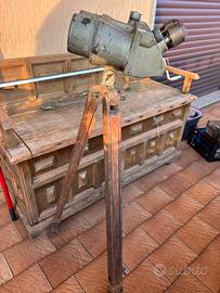 Elmetto no binocolo ottica