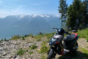 Aprilia sr 50 motard 2012