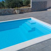 piscina in vetroresina 
