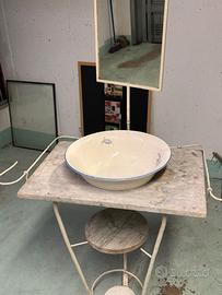 antico lavabo