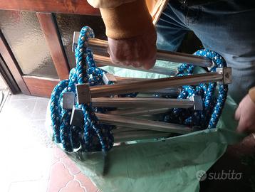 Scala a pioli in corda nautica