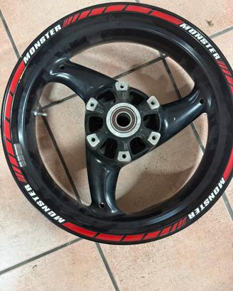 Cerchio Ducati Monster 696