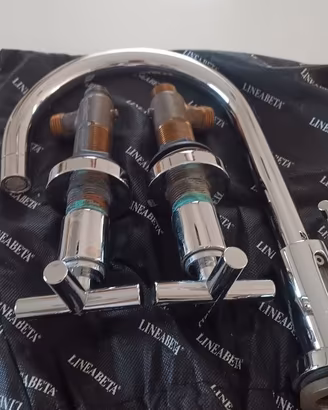Dornbracht Tara, rubinetto per lavabo a tre fori,