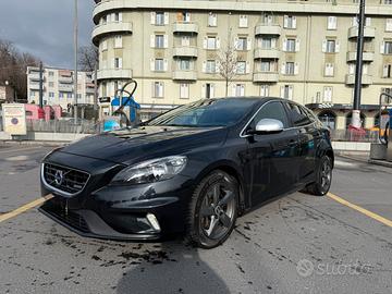 Volvo v40 D3 150cv