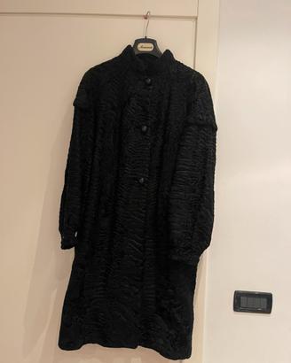 Cappotto vintage in pelliccia nera effetto astraka