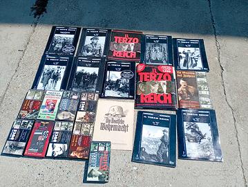 lotto di fascicoli e VHS  vintage, terzo Reich 