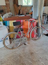 bicicletta donna vintage vicini