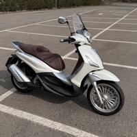 Piaggio Beverly 300 i.e.